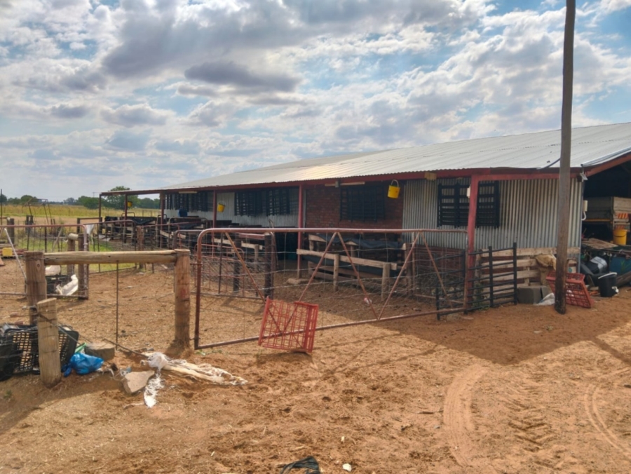 4 Bedroom Property for Sale in Bainsvlei Free State